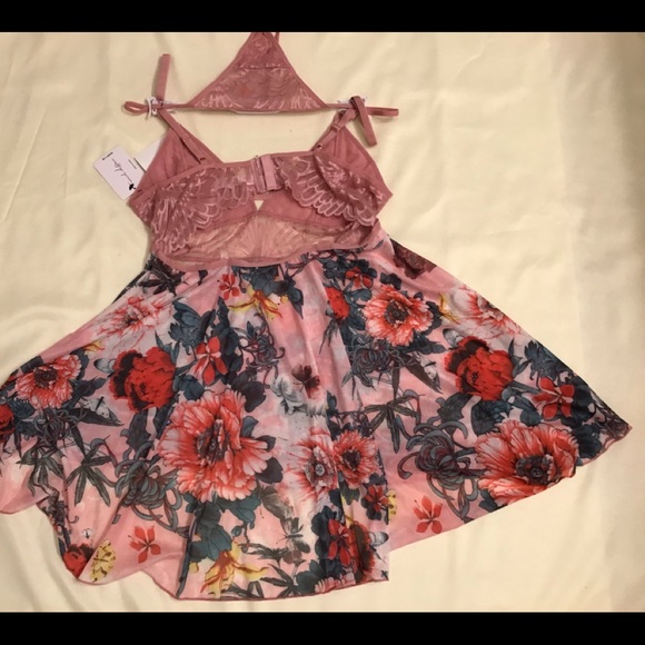 SOLD! French Affair Floral and Lace Babydoll (without Thong) Size 2X - Picture 5 of 9